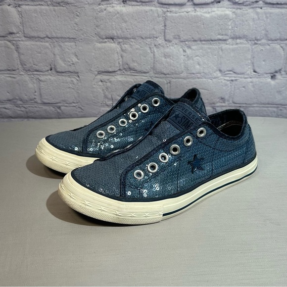 Converse One Star Women Blue Sequined Size 7. - Picture 2 of 5